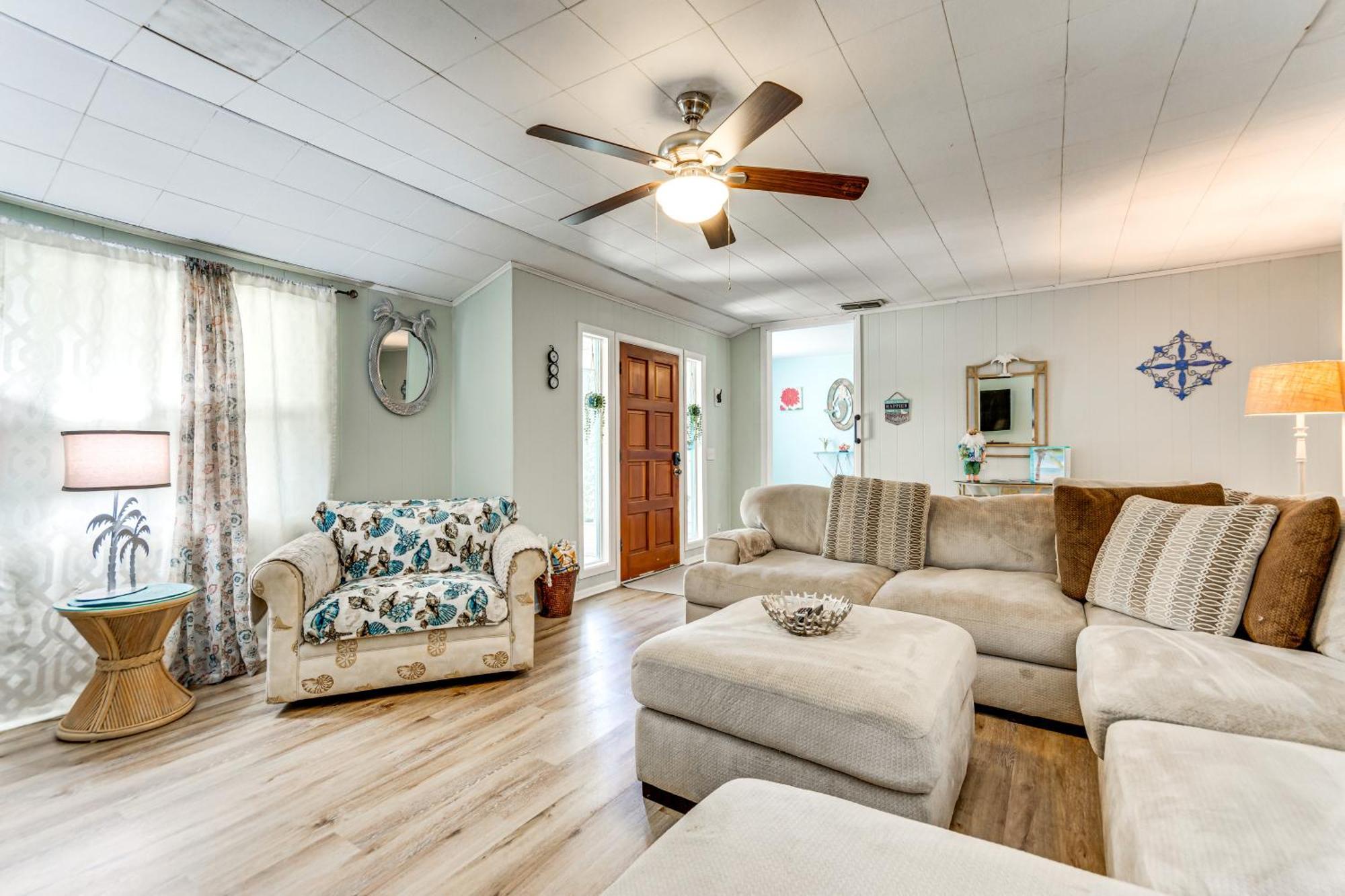 פורט וולטון ביץ' Fort Walton Coastal Retreat With Yard Walk To Beach מראה חיצוני תמונה